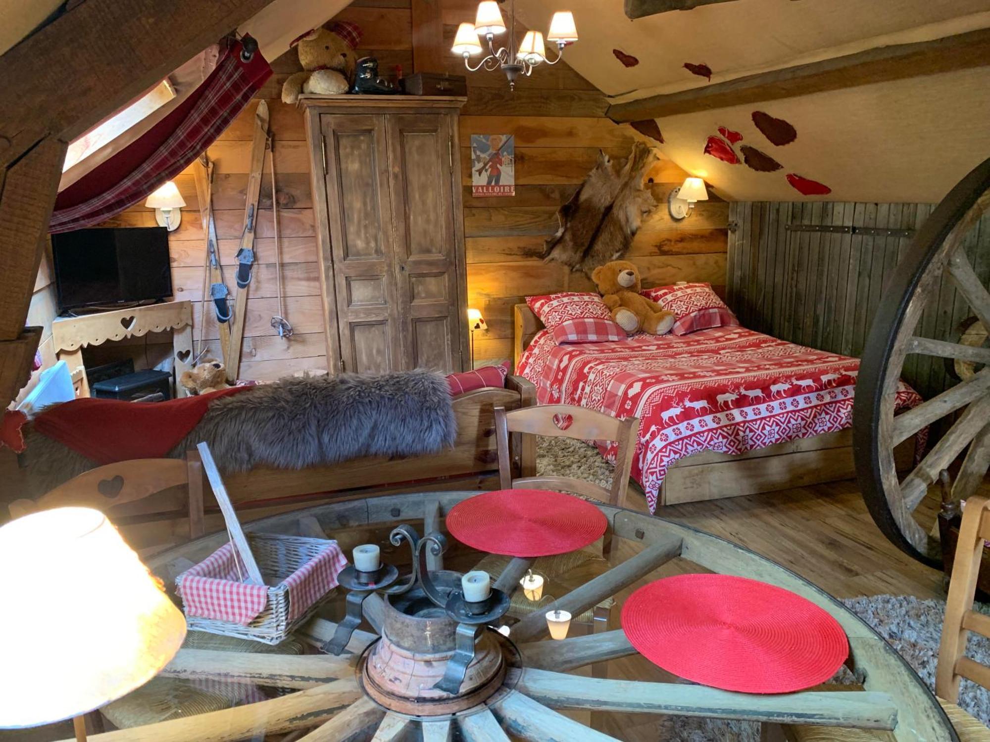 Gite "Le Refuge" Dans Un Domaine De 7Ha Au Calme Vimoutiers Eksteriør billede